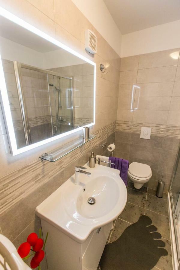Apartment Amelia Pula Ngoại thất bức ảnh