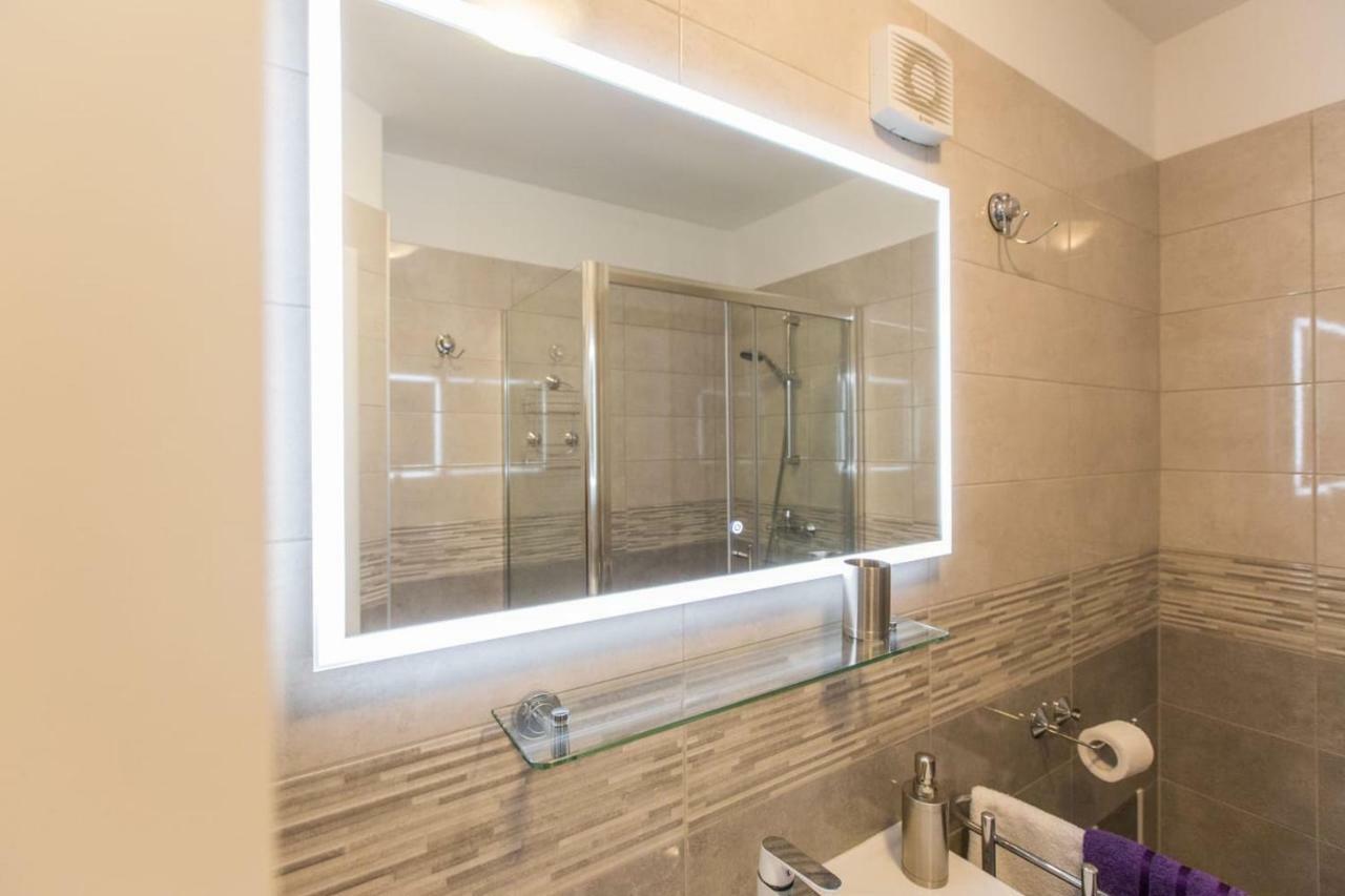 Apartment Amelia Pula Ngoại thất bức ảnh